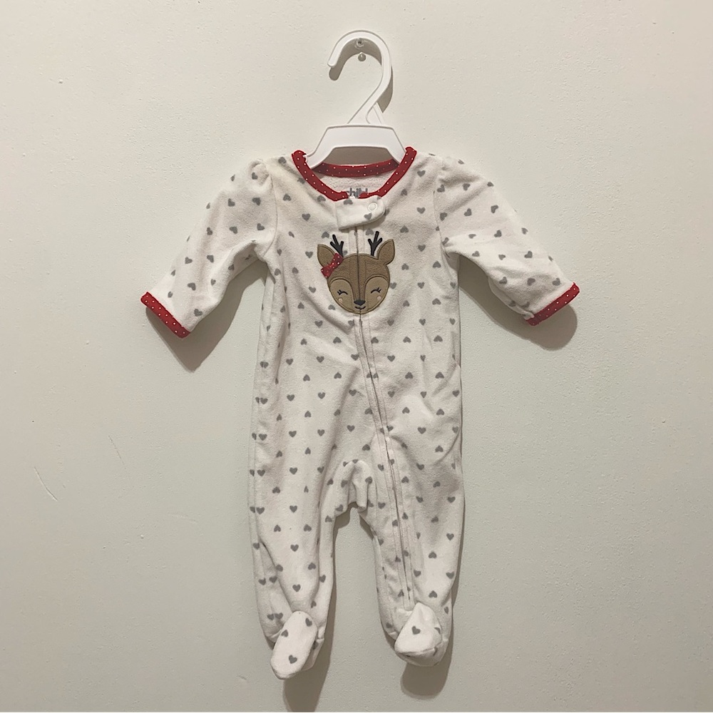 Carter’s🎀 White Fleece Sleeper hearts reindeer 🎀baby clothes pajamas footsies